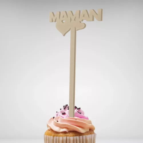 Sublimez la fête des mères avec mon ﻿ Cake Topper Maman Cœurs! Un ajout élégant pour célébrer cette journée spéciale.