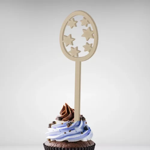 Personnalisez le sommet de votre gâteau avec ce Cake Topper Œuf Etoiles