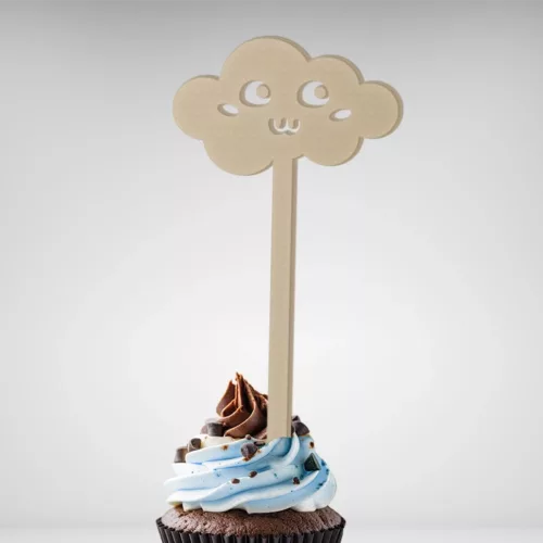 Personnalisez le sommet de votre gâteau avec ce Cake Topper Kawaï Intrigué